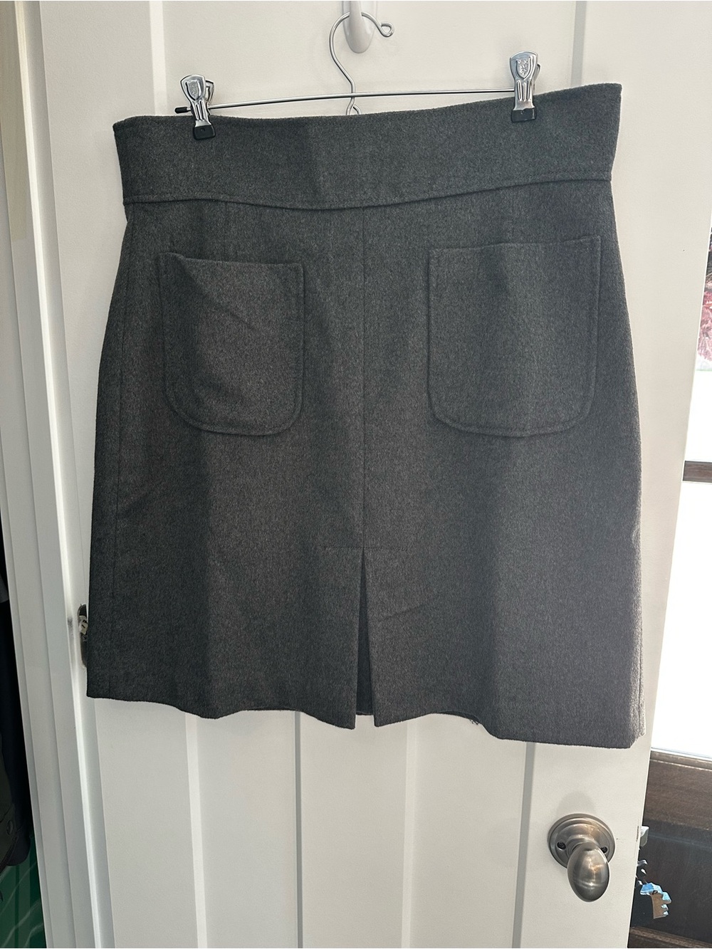 Ann Taylor Classic Gray Pocket Front A-Line Skirt